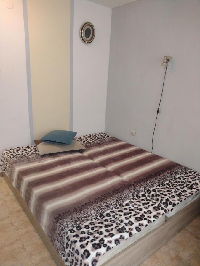 Lider apartment Petr Beron Warna Exterior foto